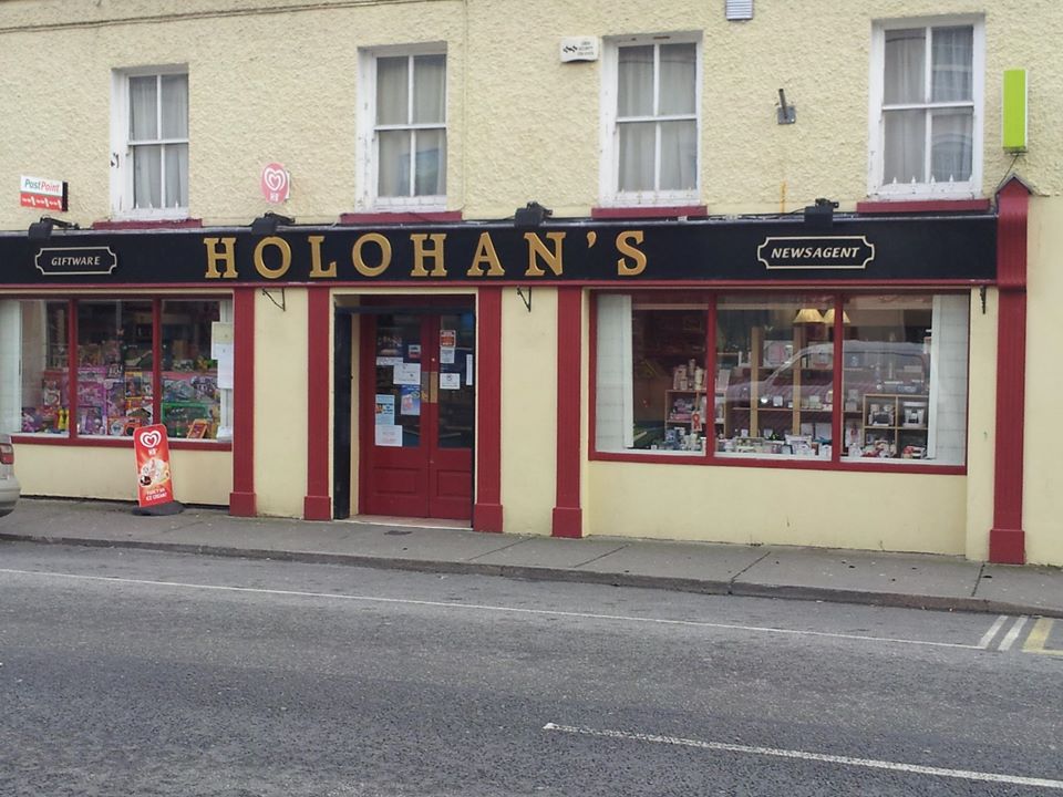 Holohan's Newsagent Exterior Shop